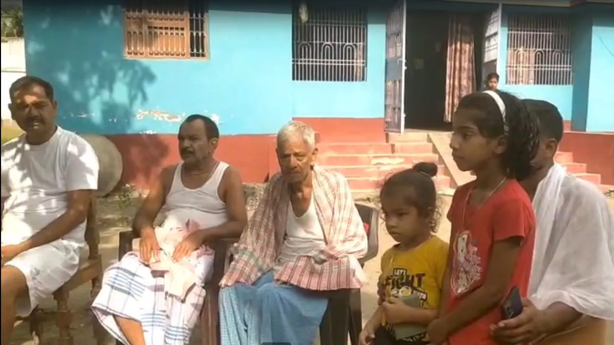 Sumit family