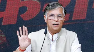 सरकारी बिजली परियोजना रद कर अदाणी पावर को ठेका दिया गया