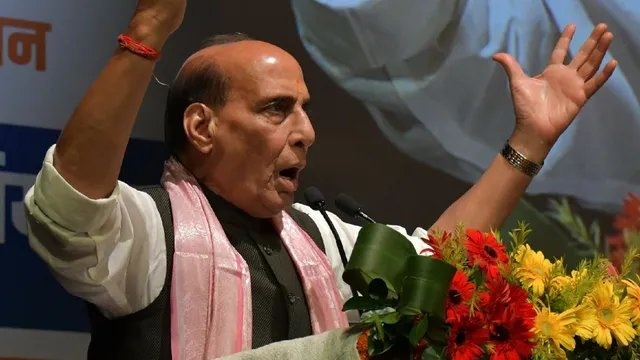 'मोदी की अभी हाफ इनिंग, दशकों करनी है सेवा', पीएम के जन्मदिन पर वाराणसी में बोले रक्षामंत्री राजनाथ सिंह

