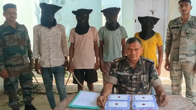 Customer Care से आए फोन पर रहें सावधान, देवघर साइबर थाना की पुलिस ने चार को किया गिरफ्तार