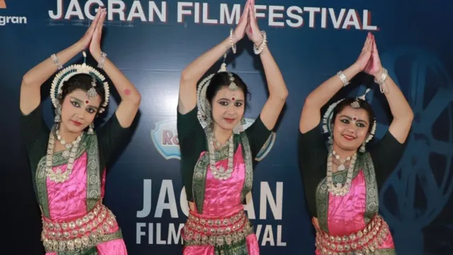 JFF 2026: रूपहले पर्दे ने ओढ़ी सिनेमा की रोशनी, आगरा में जागरण फिल्म फेस्टिवल का आगाज
