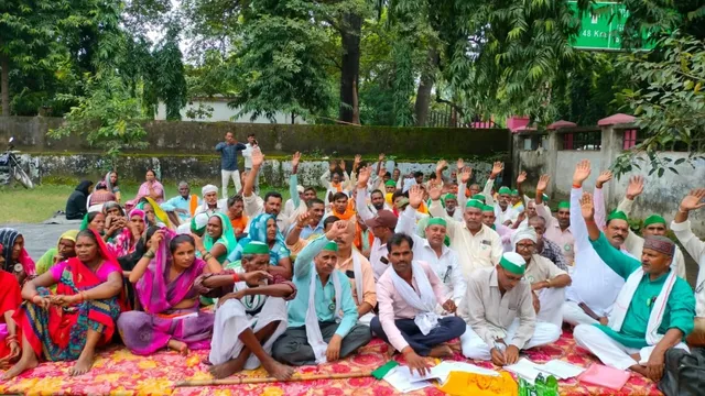 बहराइच में किसानों ने गन्ना मूल्य 600 रुपये और कर्ज माफी की उठाई मांग, BKU ने डीएम को सौंपा ज्ञापन
