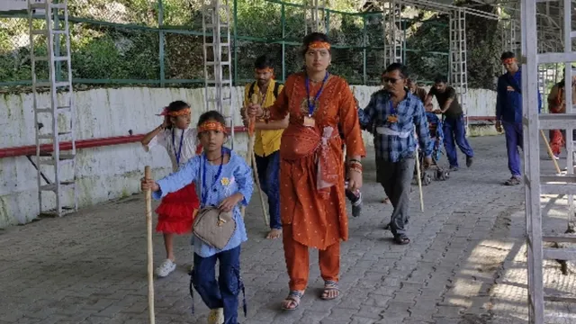Vaishno Devi: वैष्णो देवी यात्रा पर जा रहे हैं? हेलीकॉप्टर सेवा से बैटरी कार तक, जान लें ताजा अपडेट
