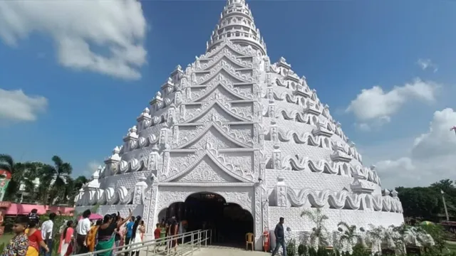 म्यांमार के बौद्ध मंदिर में विराजेंगी मां दुर्गा, 30 लाख की तैयारी से सजेगा आरा में पंडाल
