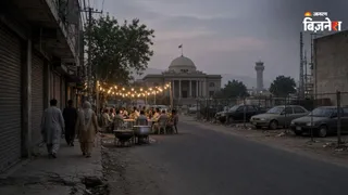 पाकिस्तान में जल्दी बाजार बंद के आदेश (AI Image)