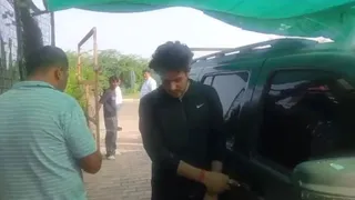 हरियाणवी सिंगर दिलेर खरकिया को जान से मारने की धमकी, गाड़ी पर हुई फायरिंग।