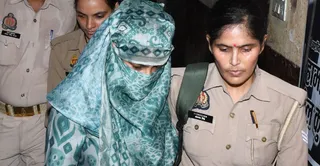 दवा कारोबारी के हत्या में आरोपित पेशी में पहुंची बहू शालू । जागरण