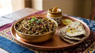 कैसे बनाएं केर सांगरी की सब्जी? (Picture Courtesy: Freepik)