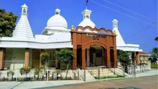 पुनौराधाम में बन रहा भव्य माता जानकी मंदिर। फाइल