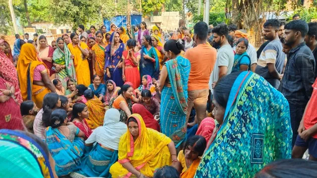 रोहतास में विश्ववकर्मा पूजा जुलूस में 2 की मौत के बाद बवाल, ग्रामीणों ने किया सड़क जाम

