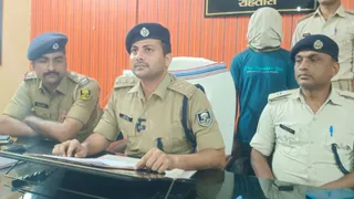 कार्रवाई की जानकारी देते डीएसपी गौरव यादव। जागरण