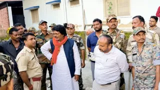 पूर्व मंत्री योगेंद्र साव ने प्रशासनिक कार्रवाई का किया विरोध। जागरण