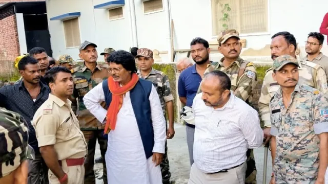 ‘लंगड़ा हिंदी में समझाना पड़ेगा क्या?’ खास महल जमीन से अतिक्रमण हटाने पहुंची टीम से भिड़े पूर्व मंत्री योगेंद्र साव
