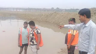 Agra News: नगर निगम ने बनाए कुंड।