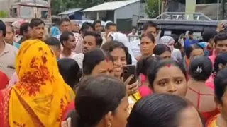 अन्नपूर्णा योजना की राशि न मिलने पर महिलाओं का प्रदर्शन