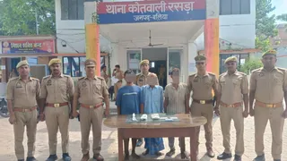 बलिया में प्रतिष्ठा के लिए पति ने पत्नी और दृष्टिबाधित बेटी को मारा, पुलिस ने किया खुलासा।