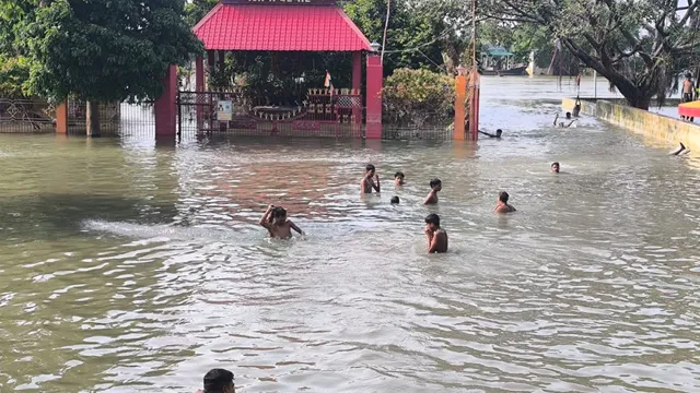भागलपुर में 16 दिनों बाद खतरे के निशान से नीचे उतरी गंगा, धीरे-धीरे घटने लगा बाढ़ का पानी