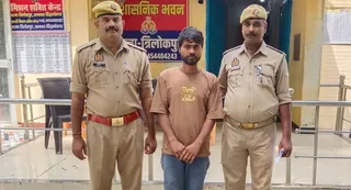 पुलिस की गिरफ्त में आरोपी। जागरण
