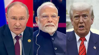 ट्रंप ने रूस प्रतिबंध विधेयक पर किए हस्ताक्षर (फोटो- रॉयटर)