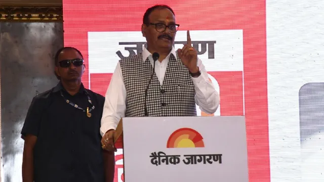 जागरण विमर्श: 'हिम्मत है तो मेरिट के नाम पर वोट मांगें विपक्षी', डिप्टी सीएम ब्रजेश पाठक ने विरोधी दलों को दी चुनौती
