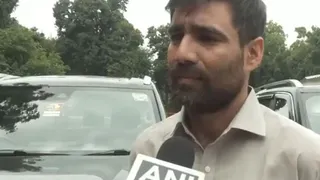 एनएसयूआई के राष्ट्रीय अध्यक्ष विनोद जाखड़ ने अपनी प्रतिक्रिया देते हुए कहा कि हर कॉलेज में एनएसयूआई को रोकने के लिए धांधली की गई। वीडियो ग्रैब
