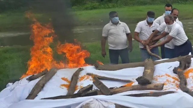 मानवता की मिसाल: RIMS के शवगृह में लंबे समय से रखे 43 लावारिस शवों को दी गई सम्मानजनक अंतिम विदाई