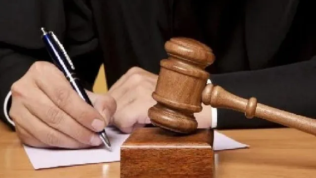 केरलम के फिल्म निर्माता को बोकारो कोर्ट ने चेक बाउंस में सुनाई छह माह की कैद, ढाई करोड़ चुकाने का आदेश