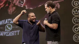 इंदौर में राहुल गांधी का छात्रों की गूज कार्यक्रम। (फोटो- पीटीआई।)