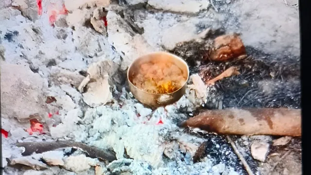 श्मशान में जलती चिता पर पकाया मुर्गे का मीट, खौफनाक हरकत के बीच शाहजहांपुर पुलिस ने एक युवक को किया गिरफ्तार
