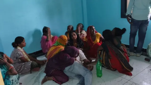 सीतामढ़ी : लड़की से बात करने पर हुई थी मारपीट, तीन दिन बाद सुनसान घर में फंदे से लटका मिला युवक
