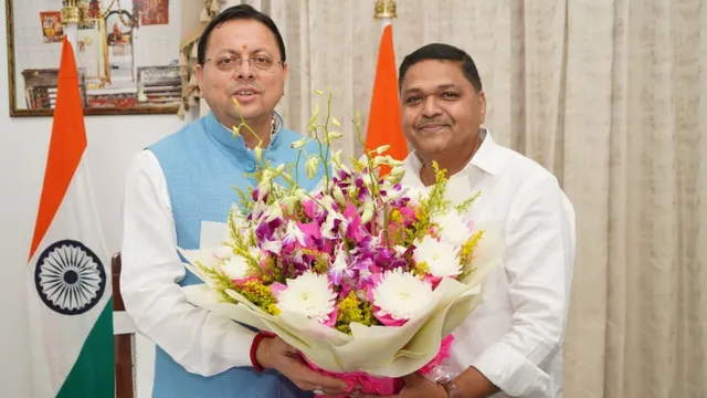 सीएम धामी से मिले नैनीताल सहकारी बैंक के नए अध्यक्ष, मुख्यमंत्री ने दी बधाई और शुभकामनाएं - cm dhami meets nainital cooperative banks new chairman
