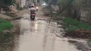 वित्त एवं संविदा समिति की बैठक न होने से इस हालत में हैं गांवों की गलियां। जागरण