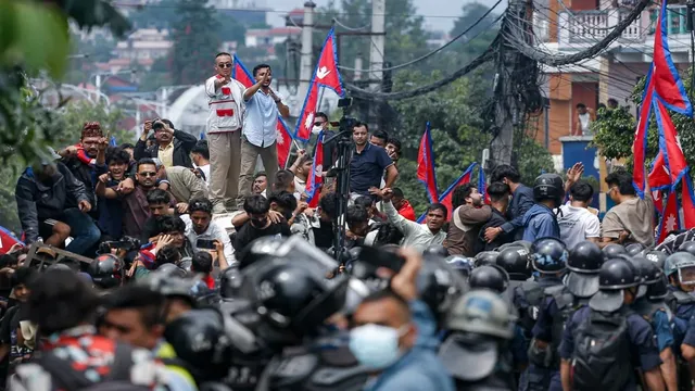 नेपाल में युवा क्रांति: बाढ़ की तबाही के बाद भड़की 'जेन जी' पीढ़ी, दुनिया के प्रदूषक देशों के खिलाफ खोला मोर्चा