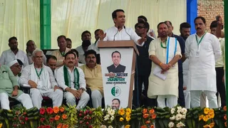जनता इंटर कालेज में आयोजित सामाजिक समरसता सम्मेलन को संबोधित करते जयन्त चौधरी।