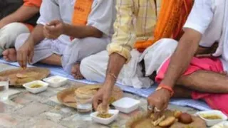 ग्रामीणों ने सर्वसम्मति से फैसला लिया कि वे मृत्यु भोज से दूरी बना लेंगे। फाइल फोटो