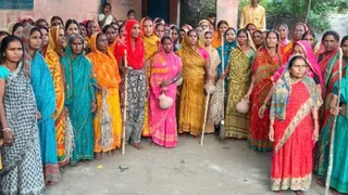 एकजुट बड़गो गांव की महिलाएं । जागरण