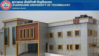 40 हजार विद्यार्थियों का भविष्य भी दांव पर।