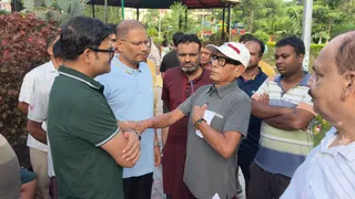 बुजुर्गों से संवाद करते वरिष्ठ पुलिस अधीक्षक कांतेश कुमार। फोटो जागरण