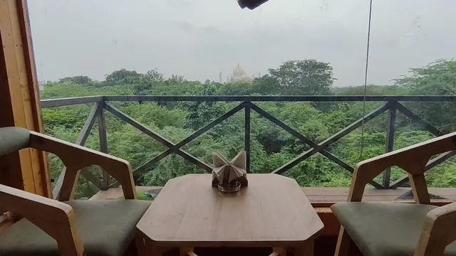 ताज नेचर वॉक की ईको हट बनीं पर्यटकों की नई पसंदीदा जगह: बालकनी से ताजमहल सनराइज-सनसेट का खूबसूरत व्यू
