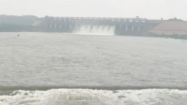 सोनभद्र में बारिश के बाद बाणसागर के छह गेट फिर खुले, सोन नदी में बढ़ गया जलप्रवाह