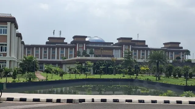 घरजमाई बनने की इच्छा वैवाहिक क्रूरता नहीं, तलाक याचिका खारिज; झारखंड हाई कोर्ट का अहम फैसला