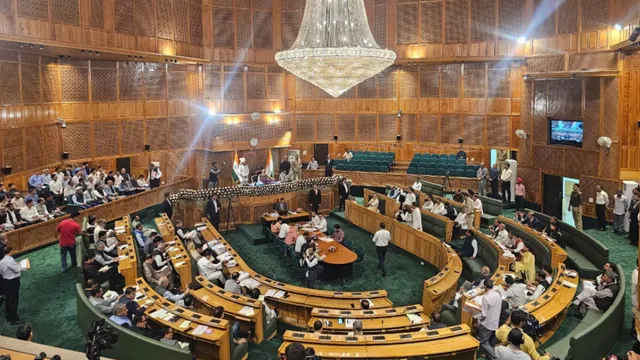 जम्मू-कश्मीर विधानसभा में बदली पुरानी परंपरा, सदन में इस बार दिखा कुछ अलग; जानें क्या हुआ बदलाव
