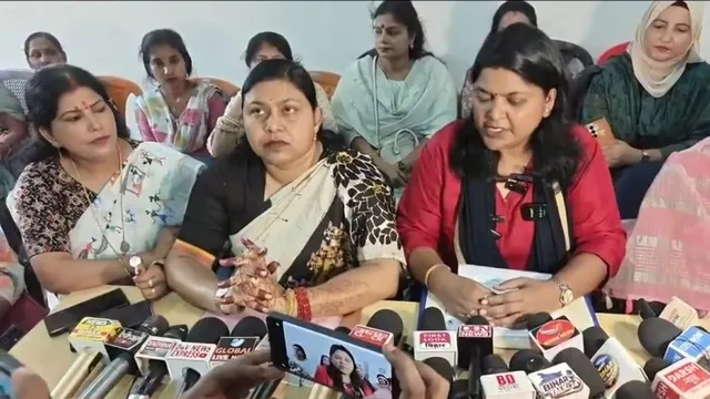 जदयू नेताओं का MLC वंशीधर व्रजवासी पर हमला, महिलाओं पर टिप्पणी को लेकर माफी की मांग 

