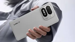 6,000 mAh बैटरी वाला किफायती 5G फोन लॉन्च, बैक पैनल पर मिनी डिस्प्ले और मिलिट्री-ग्रेड ड्यूरेबिलिटी