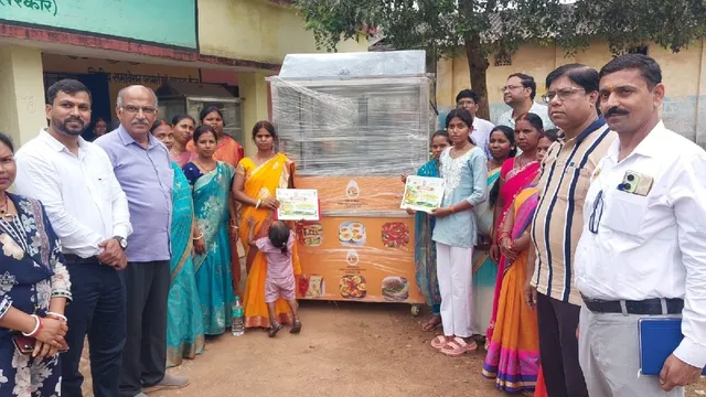 झारखंड की महिलाओं को मिलेगा स्वरोजगार, NECC की पहल से 6 जिलों में बांटे गए 60 'एगकार्ट'
