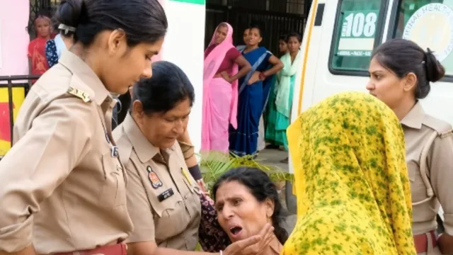 हरदोई में स्नान के दौरान गहरे पानी में डूबने से दो ममेरे भाइयों की मौत, बचाने में कई श्रद्धालु भी फंसे
