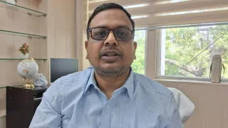 विवेक चतुर्वेदी, एडीएम वित्त एवं राजस्व।