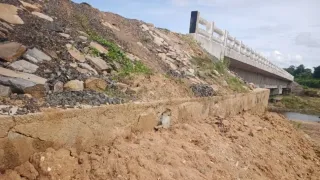 गार्डवाल धंसी। फोटो जागरण