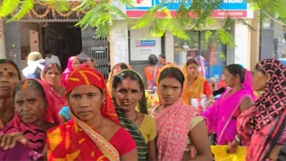 अनाज का लालच देकर खुलवाए 65 खाते
