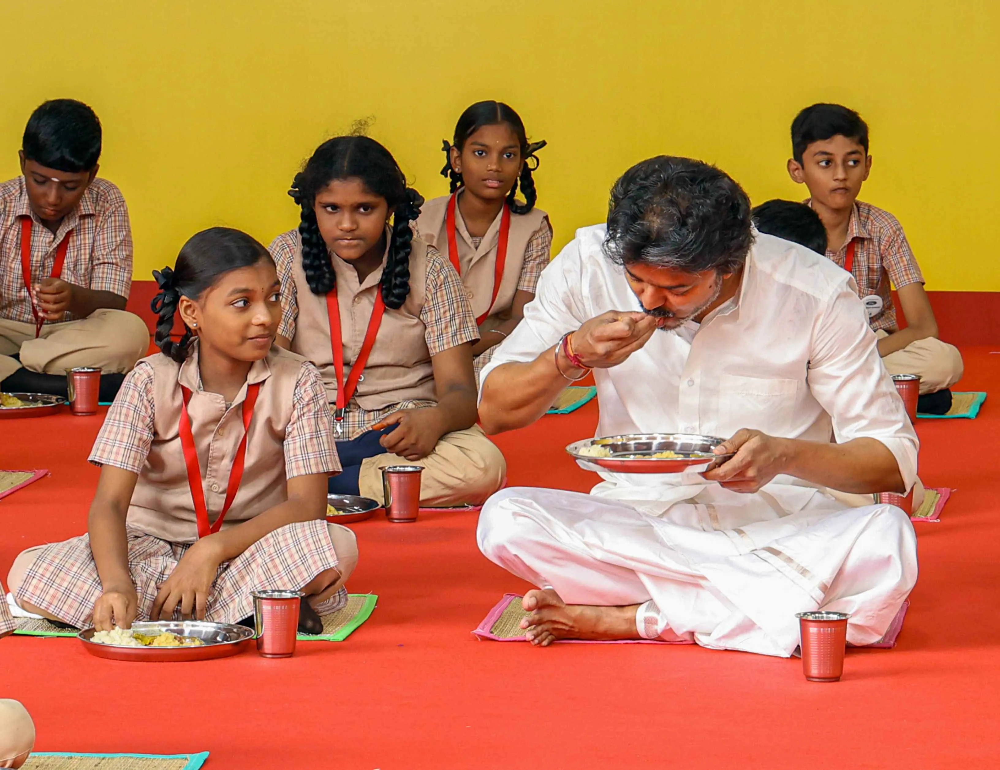 CM Vijay breakfast scheme (2)